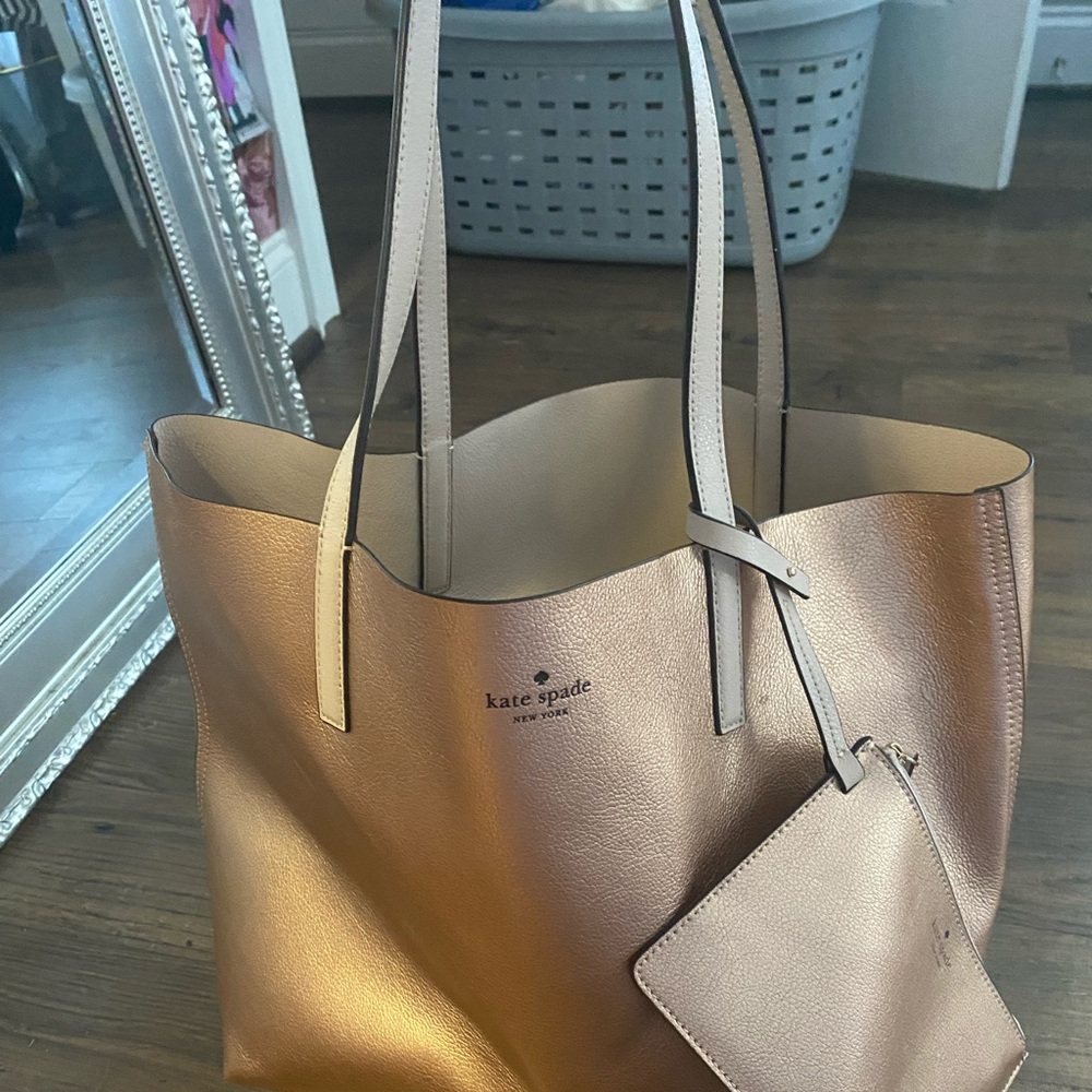 Kate Spade Tote with pouch